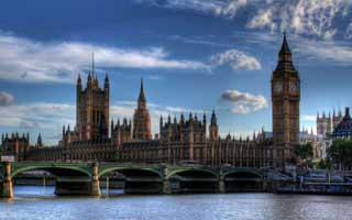 关于爱游戏体育官网我只说一句：先验真再操作，转给身边的人